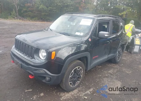 2017 Jeep Renegade Trailhawk 4X4 from USA, damaged, VIN ZACCJBCB6HPE80084